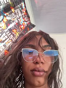 Snapshot of Penelopee_Rouse chatting on July 1, 10:20 pm Penelopee Rouse online show from July 1, 10:20 pm