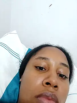 Snapshot of MoniqueMulberry chatting on September 22, 3:08 am MoniqueMulberry online show from September 22, 3:08 am