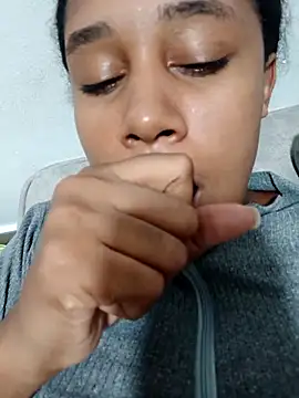 Snapshot of MoniqueMulberry chatting on October 7, 8:55 am MoniqueMulberry online show from October 7, 8:55 am