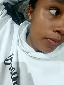 MoniqueMulberry online show from November 15, 8:05 pm