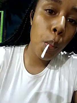 MoniqueMulberry online show from December 15, 3:55 am