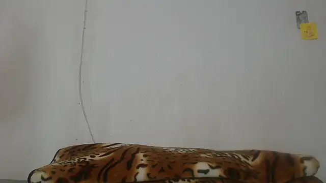 BeautyQueenX22 online show from June 14, 11:45 am