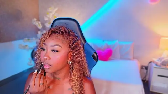 Snapshot of Kishalove_ chatting on July 28, 10:54 am Kishalove online show from July 28, 10:54 am