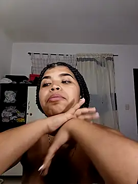 MadissonRizz online show from October 2, 4:41 am