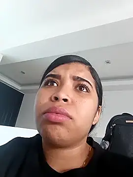 MadissonRizz online show from November 4, 7:35 pm