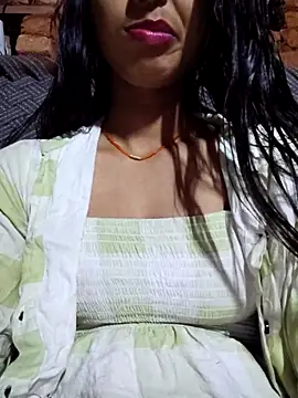 Yatiksha Beby online show from January 7, 3:03 pm