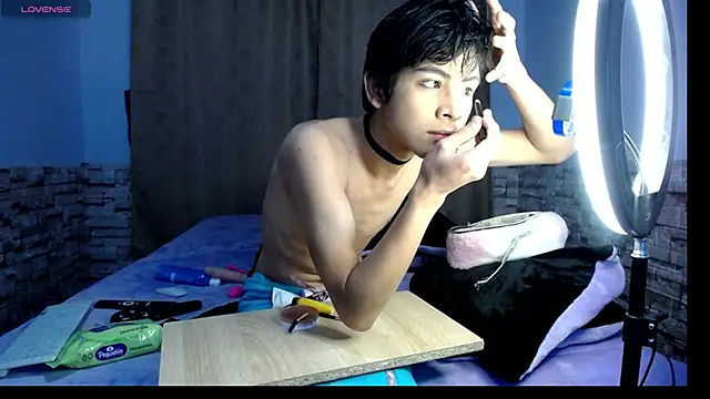 Snapshot of DaraKat18 chatting on September 15, 9:26 pm DaraKat18 online show from September 15, 9:26 pm