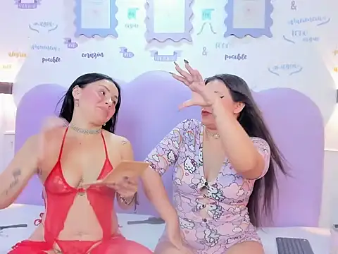 Zoe And Antonella online show from September 18, 1:13 pm
