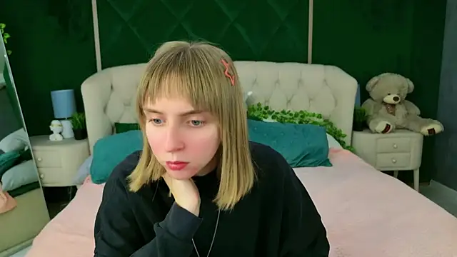 Beverly Gomes online show from October 1, 3:29 pm