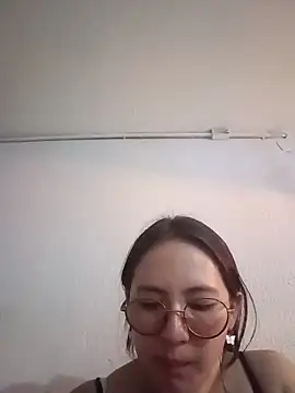 Snapshot of Bella_Sumers chatting on May 1, 6:56 pm Bella Sumers online show from May 1, 6:56 pm