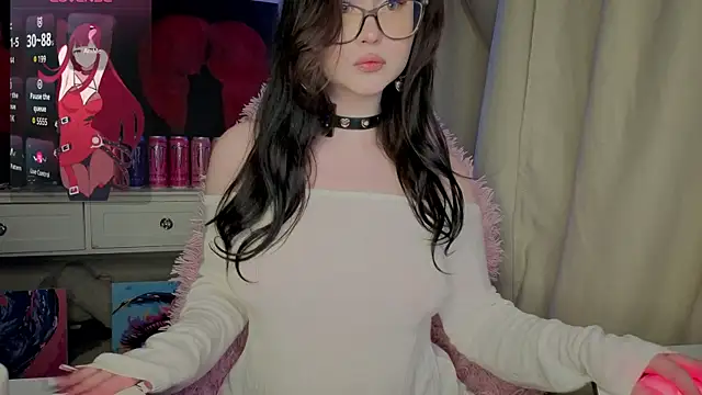 Snapshot of hornyprincess19 chatting on April 15, 4:03 pm hornyprincess19 online show from April 15, 4:03 pm