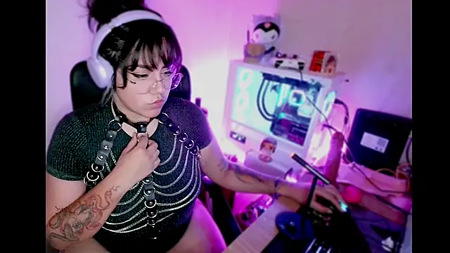 PinkDenial online show from September 16, 1:28 am