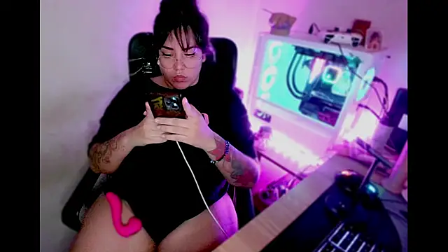 PinkDenial online show from September 17, 4:36 am