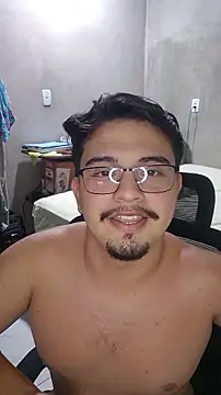 Snapshot of Yunan00 chatting on August 2, 2:43 am Yunan00 online show from August 2, 2:43 am