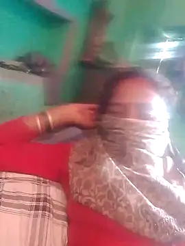 CUTE-004 online show from October 7, 6:21 am