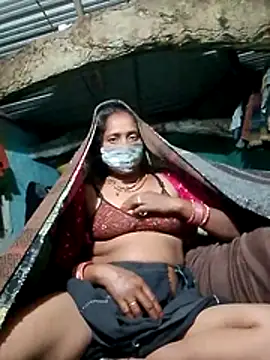 CUTE-004 online show from November 18, 4:00 pm