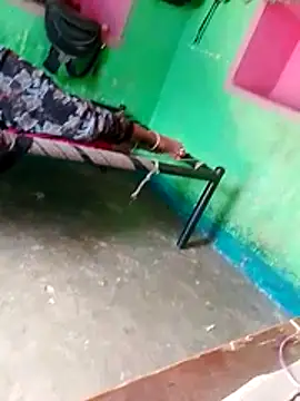 CUTE-004 online show from April 7, 5:30 am