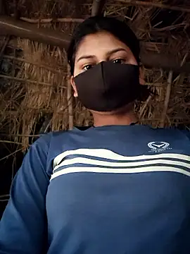 Janvi Jaitly online show from January 19, 2:26 am