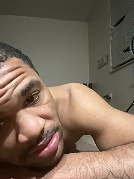 Snapshot of kingtaydo chatting on March 14, 9:48 am kingtaydo online show from March 14, 9:48 am