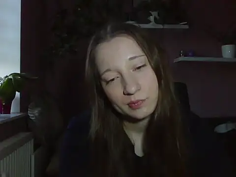 LindaPretty online show from September 23, 6:27 am