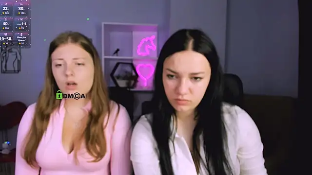 melani bumm online show from October 2, 7:04 am