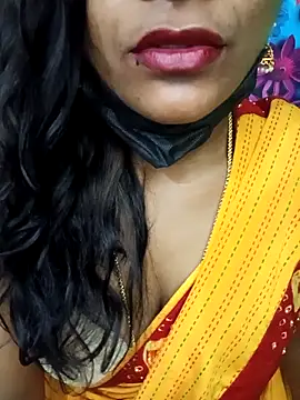 Snapshot of Divya_Spandhana_90 chatting on October 14, 6:31 pm Divya Spandhana 90 online show from October 14, 6:31 pm