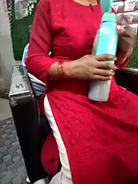 Snapshot of your_favourite_bhabhi chatting on July 11, 7:55 am your favourite bhabhi online show from July 11, 7:55 am