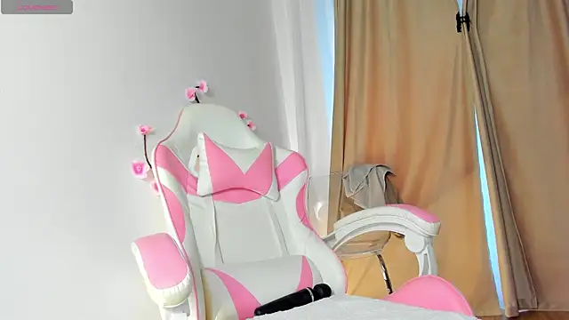 Anya Belle online show from July 25, 4:21 am