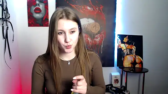 Snapshot of Milka_kamila chatting on February 24, 12:03 pm Milka kamila online show from February 24, 12:03 pm