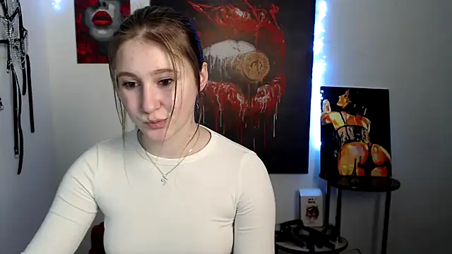 Snapshot of Milka_kamila chatting on February 25, 1:10 pm Milka kamila online show from February 25, 1:10 pm