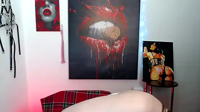 Snapshot of Milka_kamila chatting on March 1, 11:56 am Milka kamila online show from March 1, 11:56 am