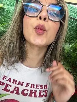 ShyNotSorryXXX online show from September 12, 1:11 pm