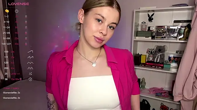 Lil Elisa online show from November 4, 10:25 am