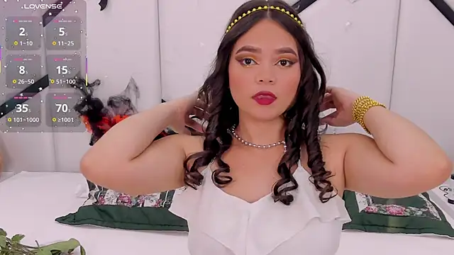 AlanaCusack online show from October 19, 12:39 pm