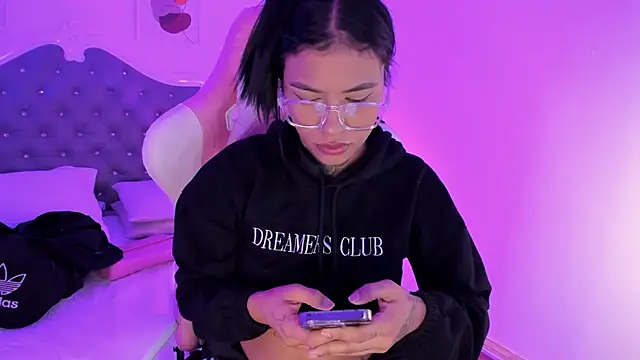  Sharloth  online show from September 22, 1:35 pm