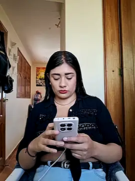 Monse--145 online show from November 7, 2:50 pm