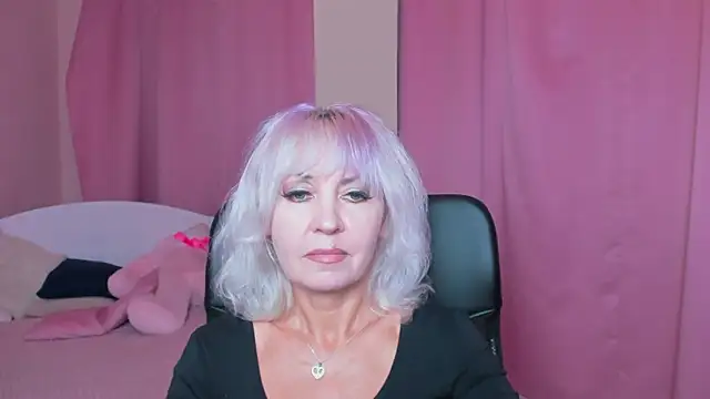 MissVall online show from September 17, 3:46 pm