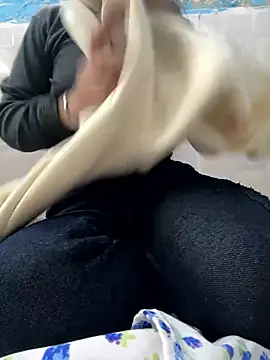 miss moonikaa online show from January 17, 10:42 am