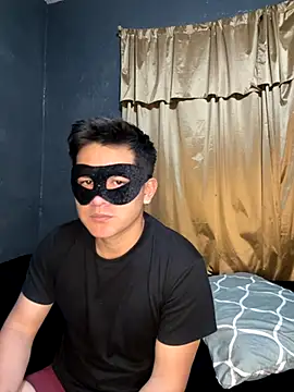 Snapshot of LiaDravenX chatting on September 21, 12:56 am LiaDravenX online show from September 21, 12:56 am