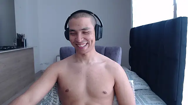 Auron Demon01 online show from December 15, 5:17 pm