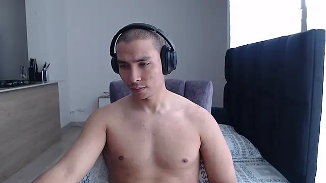 Auron Demon01 online show from December 16, 4:12 pm