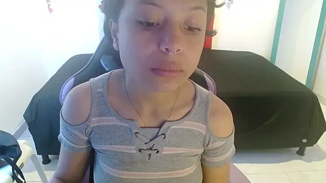 EIVIY1609 online show from December 19, 2:24 pm