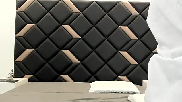 GeraldineSandoval online show from March 20, 5:51 pm