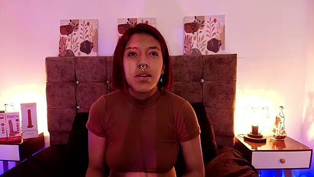 Dulce Bella  online show from September 27, 12:10 pm