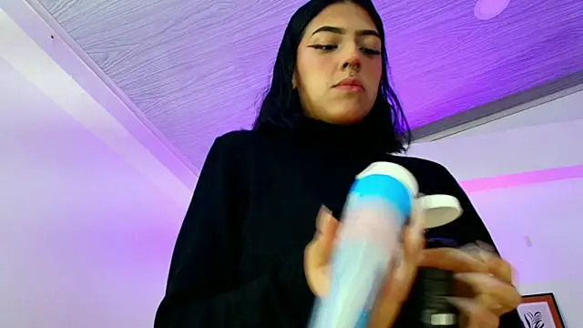 Dulce Bella  online show from March 7, 3:36 am