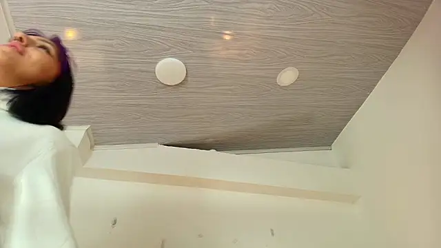 Dulce Bella  online show from March 27, 8:26 am