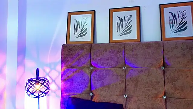 Dulce Bella  online show from March 29, 3:50 am