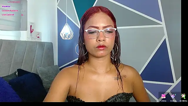 Chloe Brown3 online show from October 11, 6:06 pm