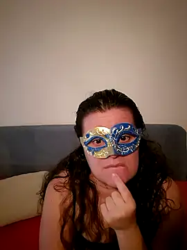 Snapshot of PerleRaree chatting on May 5, 12:57 pm PerleRaree online show from May 5, 12:57 pm