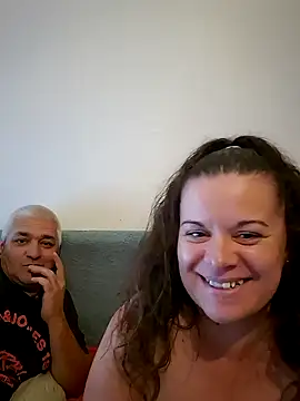 Snapshot of PerleRaree chatting on June 11, 12:36 pm PerleRaree online show from June 11, 12:36 pm
